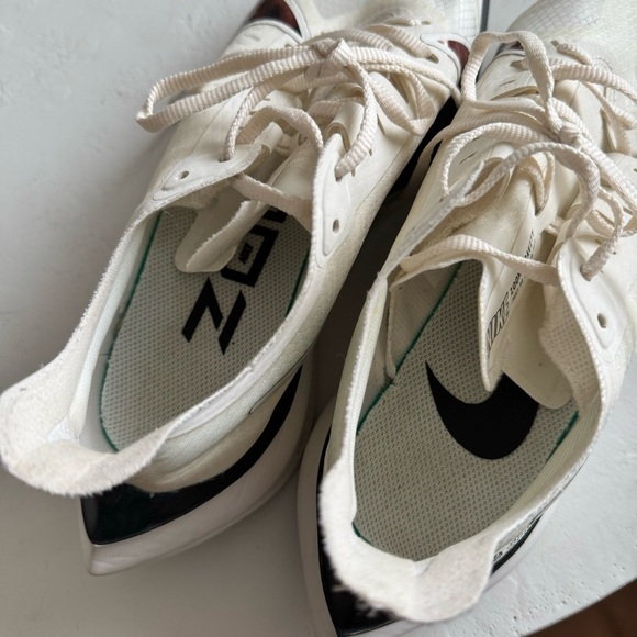 Nike Zoom Gravity - Tortoise/Cream/White in Size 10W - Picture 3 of 8